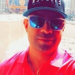 Meet your Posher, Carlos